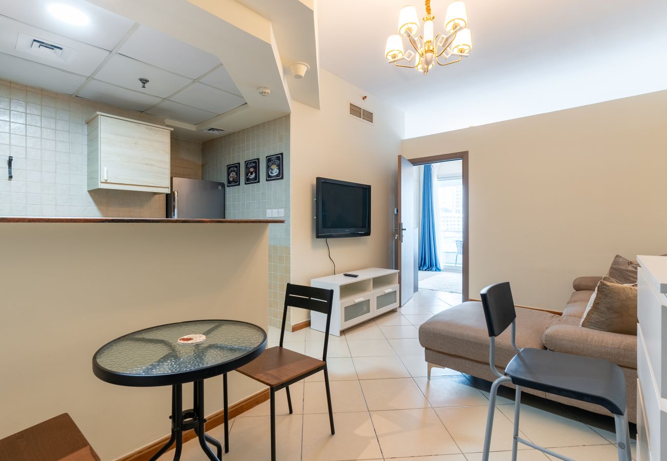 Ferienwohnung in Dubai - Few Minutes’ Walk to Metro | Accessible Location