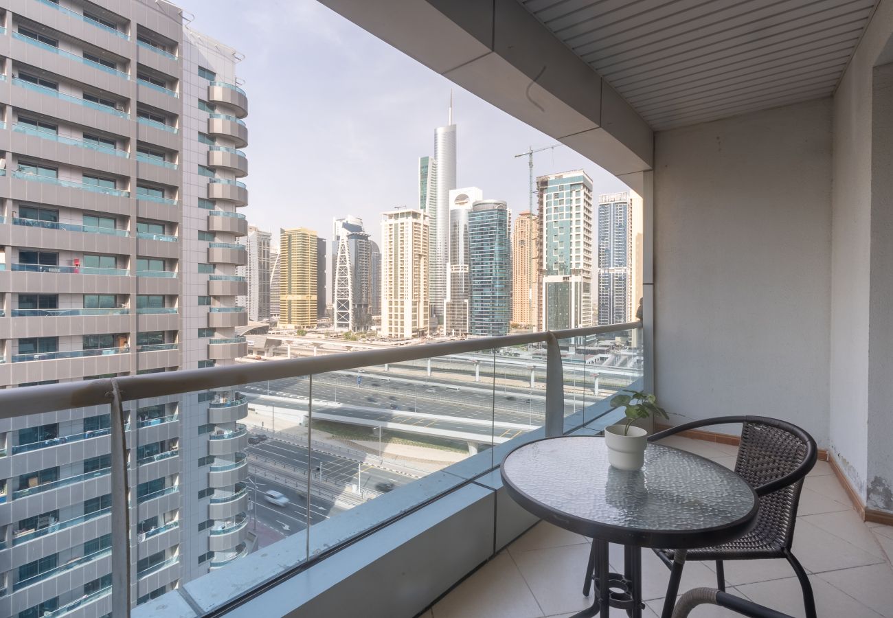 Ferienwohnung in Dubai - Few Minutes’ Walk to Metro | Accessible Location