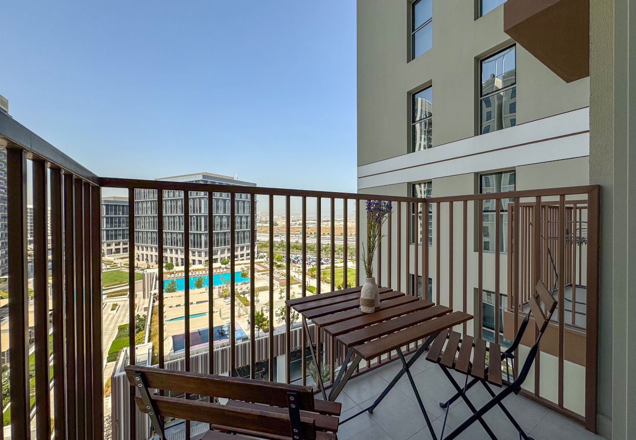 Ferienwohnung in Dubai - Lovely Pool View | Near Park | Upscale Facilities