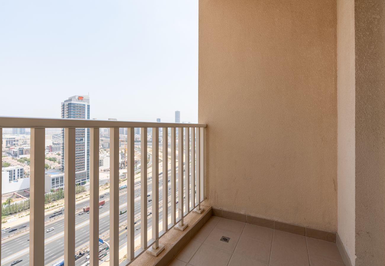 Ferienwohnung in Dubai - Great City View | Near Shopping Mall & Bus Stop