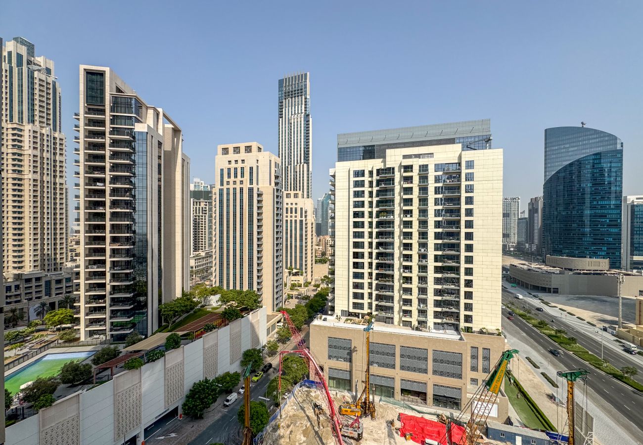 Ferienwohnung in Dubai - Spacious 1BR | Contemporary | Central