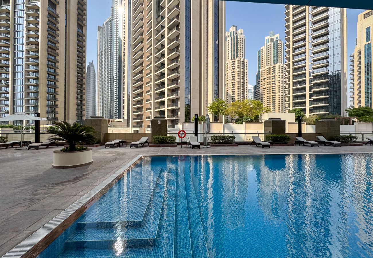 Ferienwohnung in Dubai - Spacious 1BR | Contemporary | Central