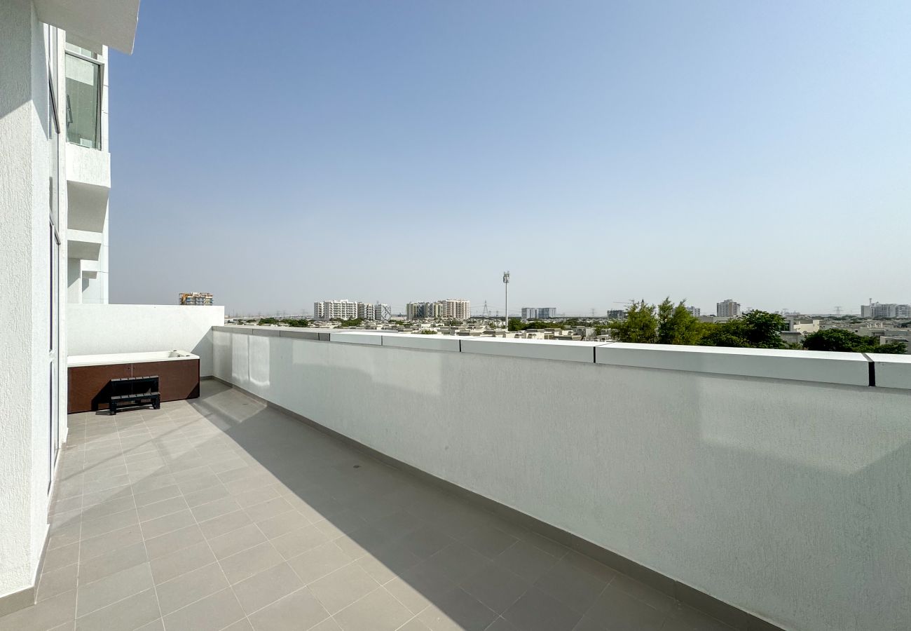 Ferienwohnung in Dubai - Private Jacuzzi | Near Metro | Sophisticated