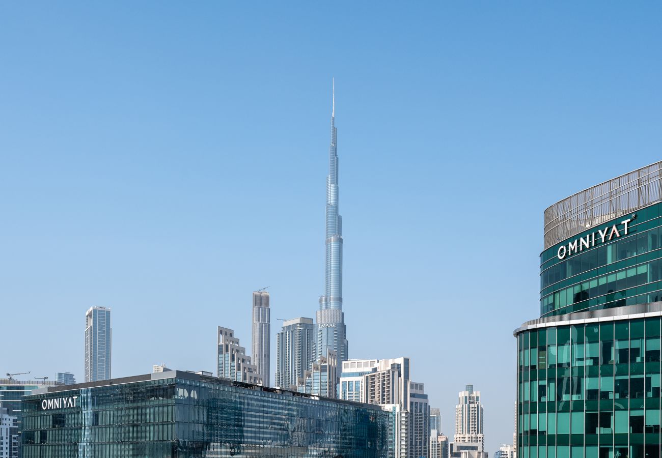 Ferienwohnung in Dubai - Burj Khalifa View | Chic Interiors | Sleeps 4