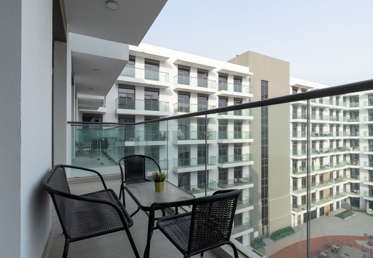 Ferienwohnung in Dubai - Pool View | Brand New Community | Sleeps 3