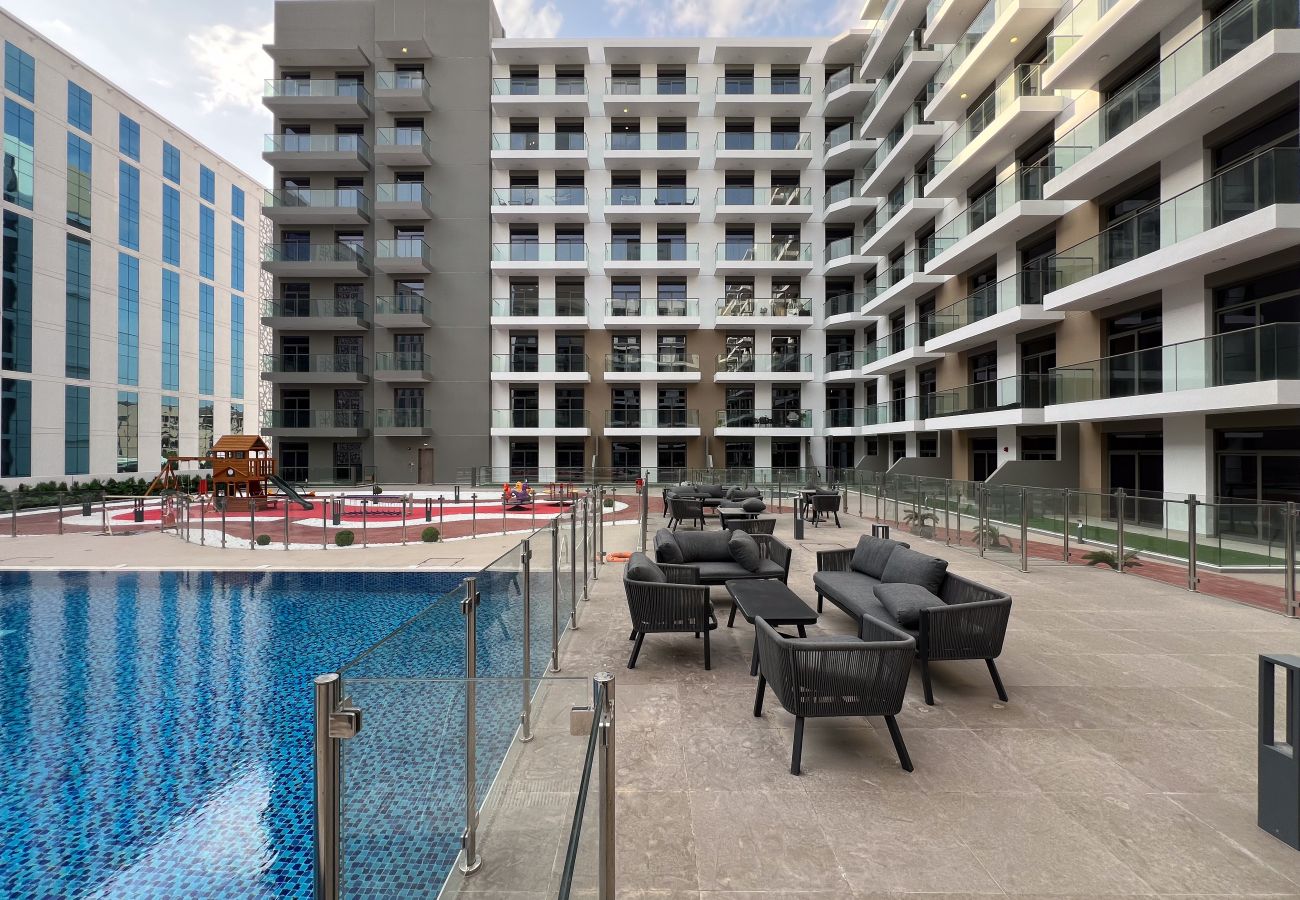 Ferienwohnung in Dubai - Pool View | Brand New Community | Sleeps 3