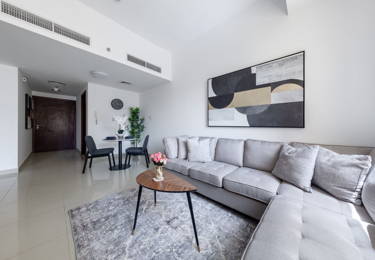 Ferienwohnung in Dubai - Near Park and Shopping Mall | Minimal 1BR