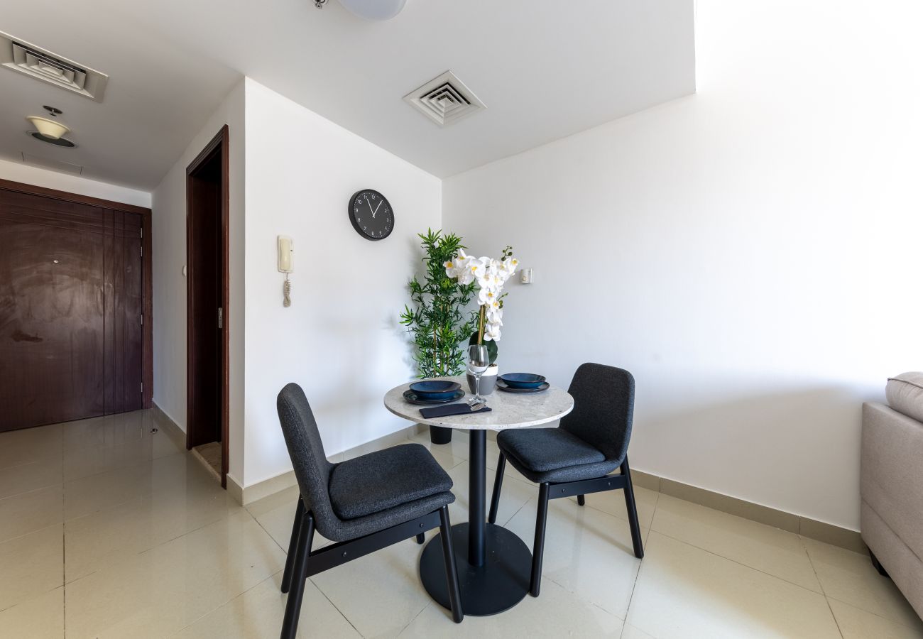 Ferienwohnung in Dubai - Near Park and Shopping Mall | Minimal 1BR