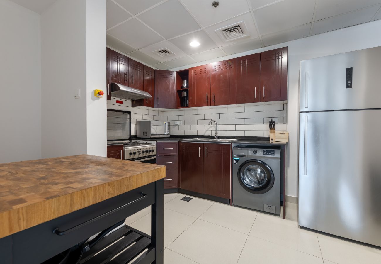 Ferienwohnung in Dubai - Near Park and Shopping Mall | Minimal 1BR