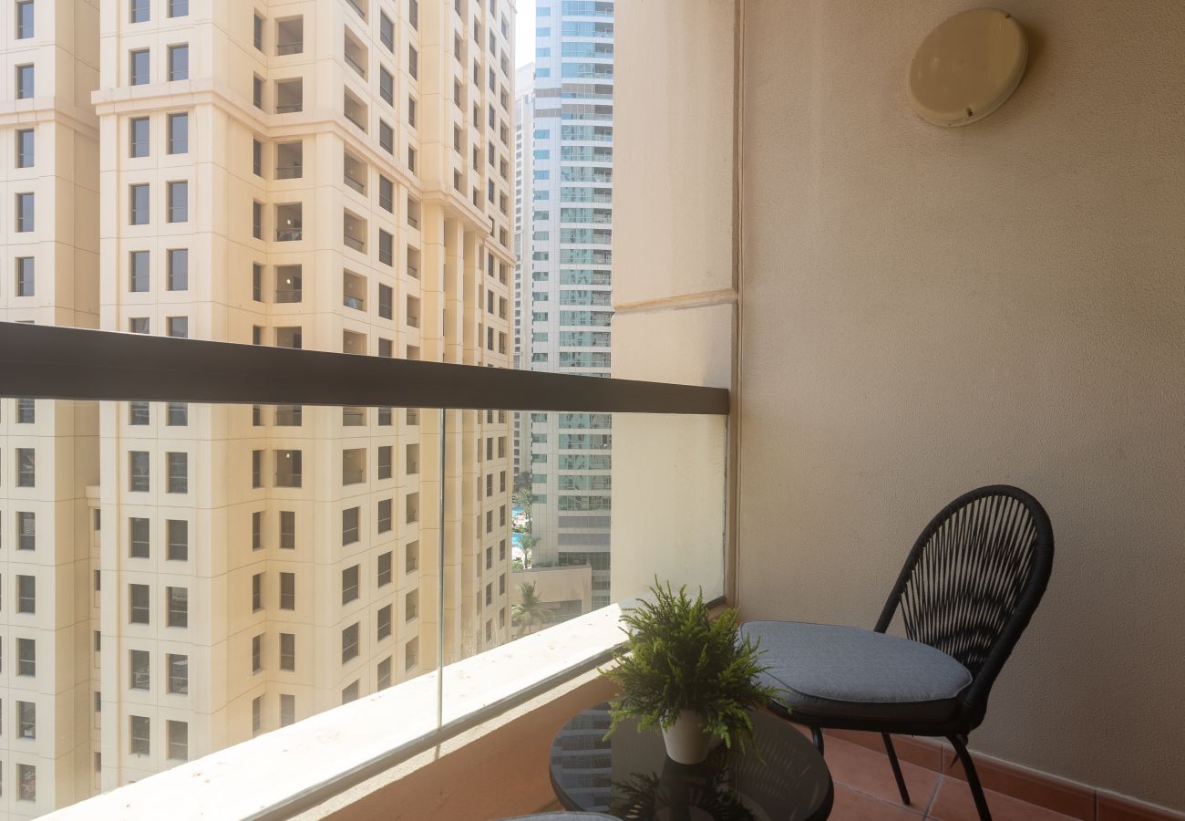 Ferienwohnung in Dubai - Pool View | Near Beach | Vast and Best for Family