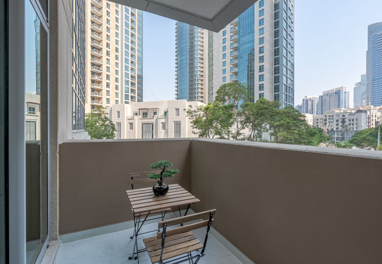 Ferienwohnung in Dubai - Huge 1BR | Near Dubai Fountain | Sleeps 4