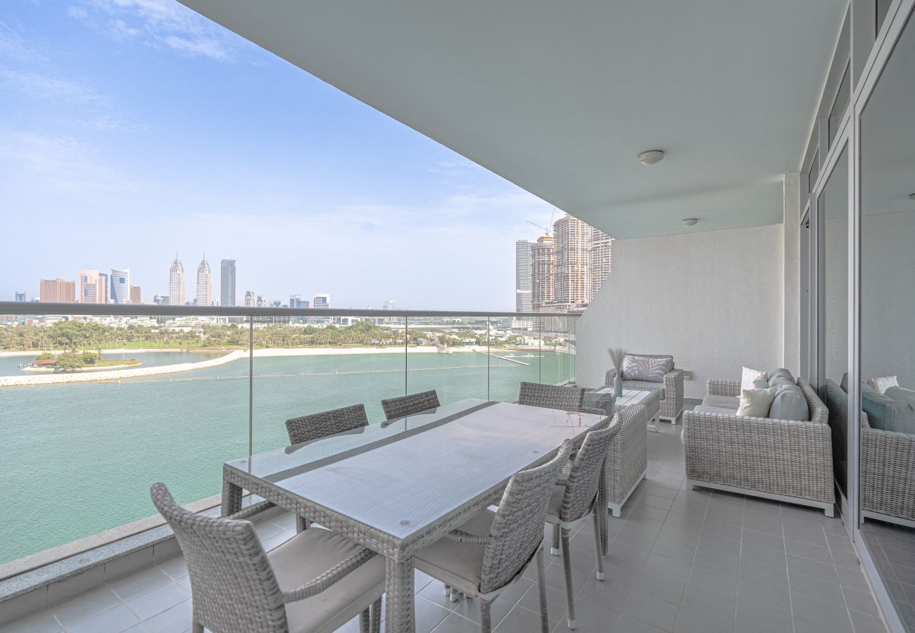 Ferienwohnung in Dubai - Direct Beach Access | Spectacular Views | Upgraded