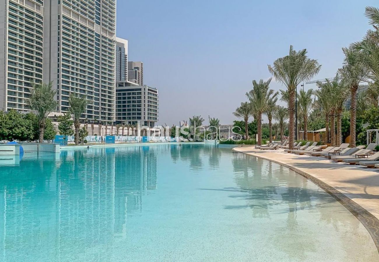 Ferienwohnung in Dubai - Steps away to Creek Beach | Contemporary