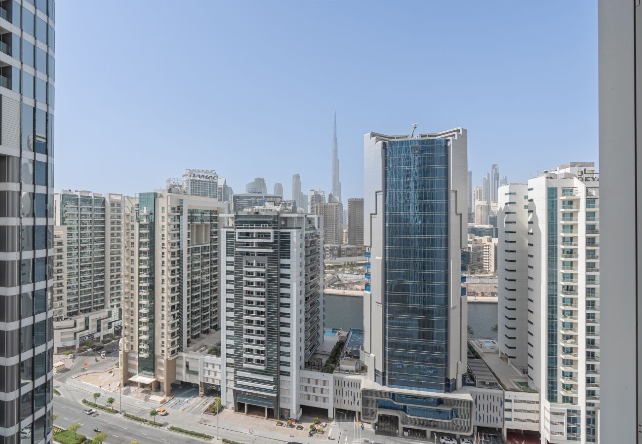 Studio in Dubai - Burj Khalifa View | Cosy Studio | On High Floor