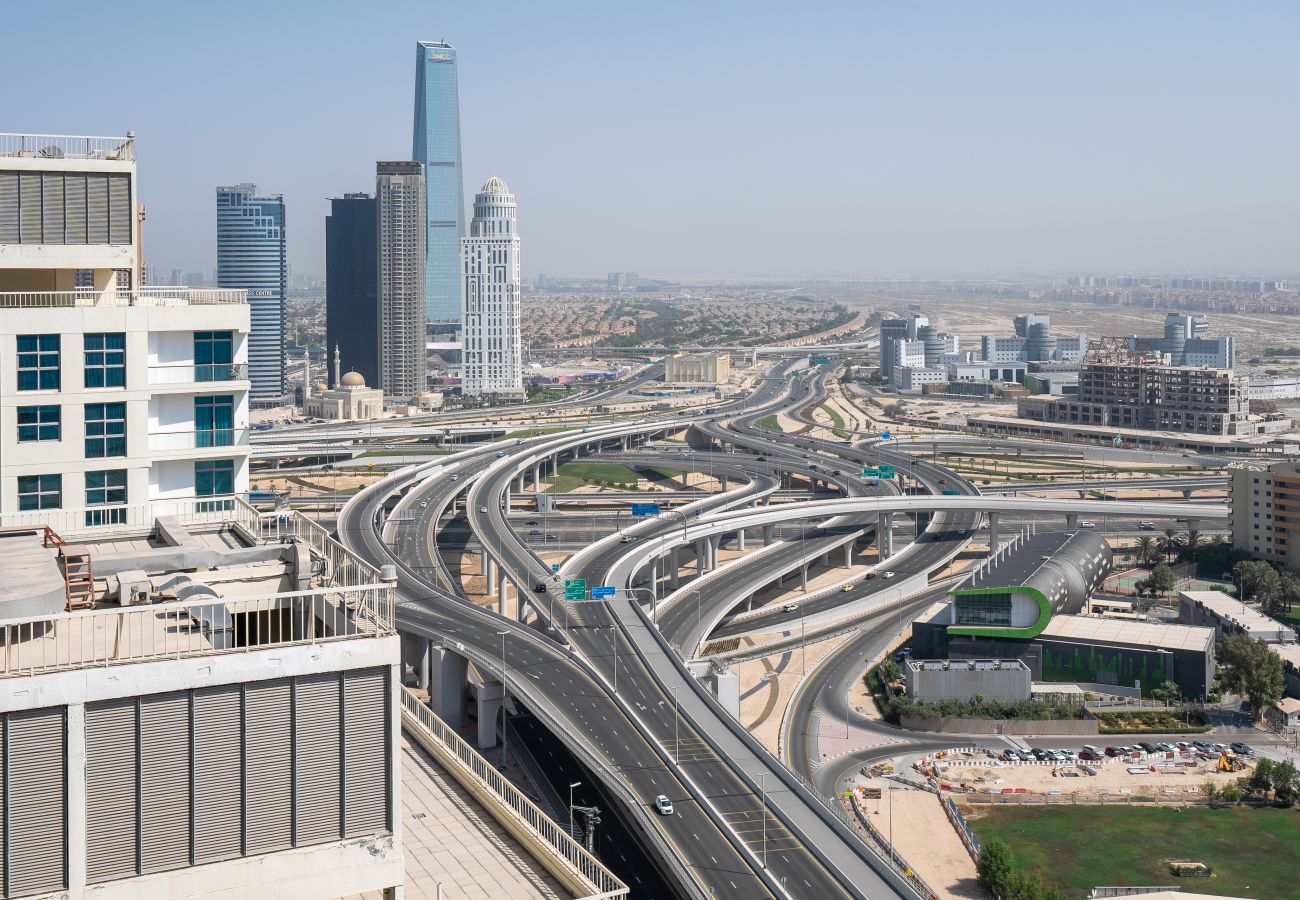 Ferienwohnung in Dubai - Charming Skyline View | Superior Chic Furnishings