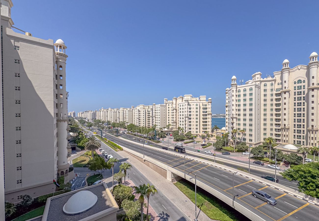 Ferienwohnung in Dubai - Spacious 1BR | Partial Sea View | Brand New