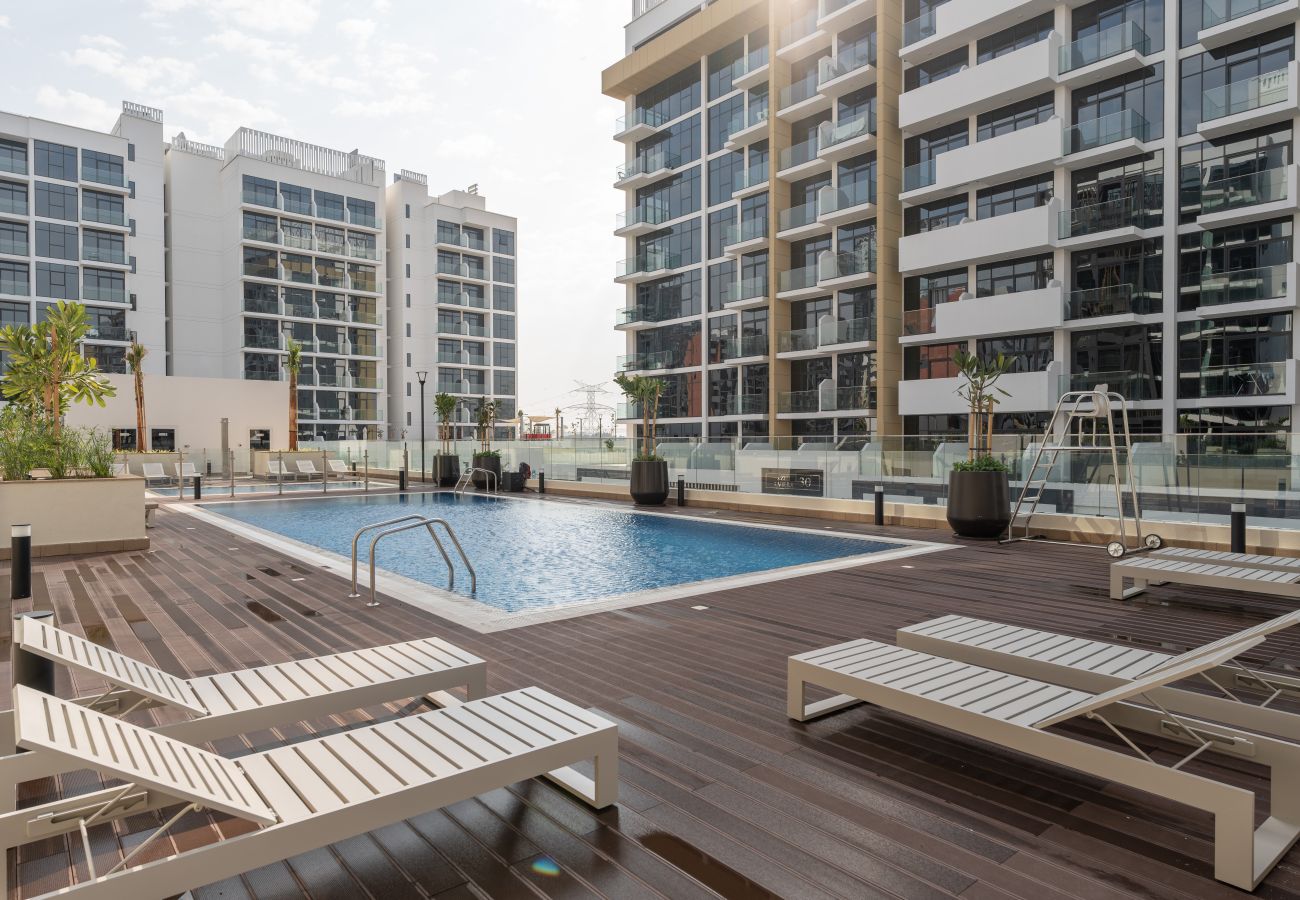 Studio in Dubai - Stylish & Cosy | Newly Furnished | Great Amenities 