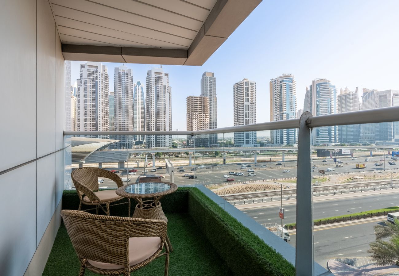 Ferienwohnung in Dubai - Few Minutes’ Walk to Metro | Central | Spacious