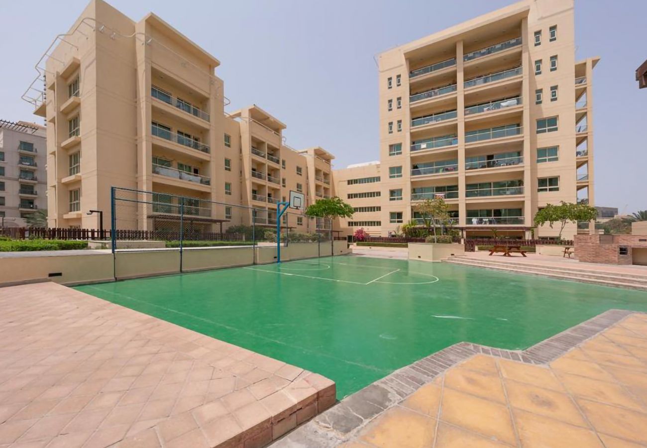 Ferienwohnung in Dubai - Spacious 1BR | Beautiful Community | Colourful