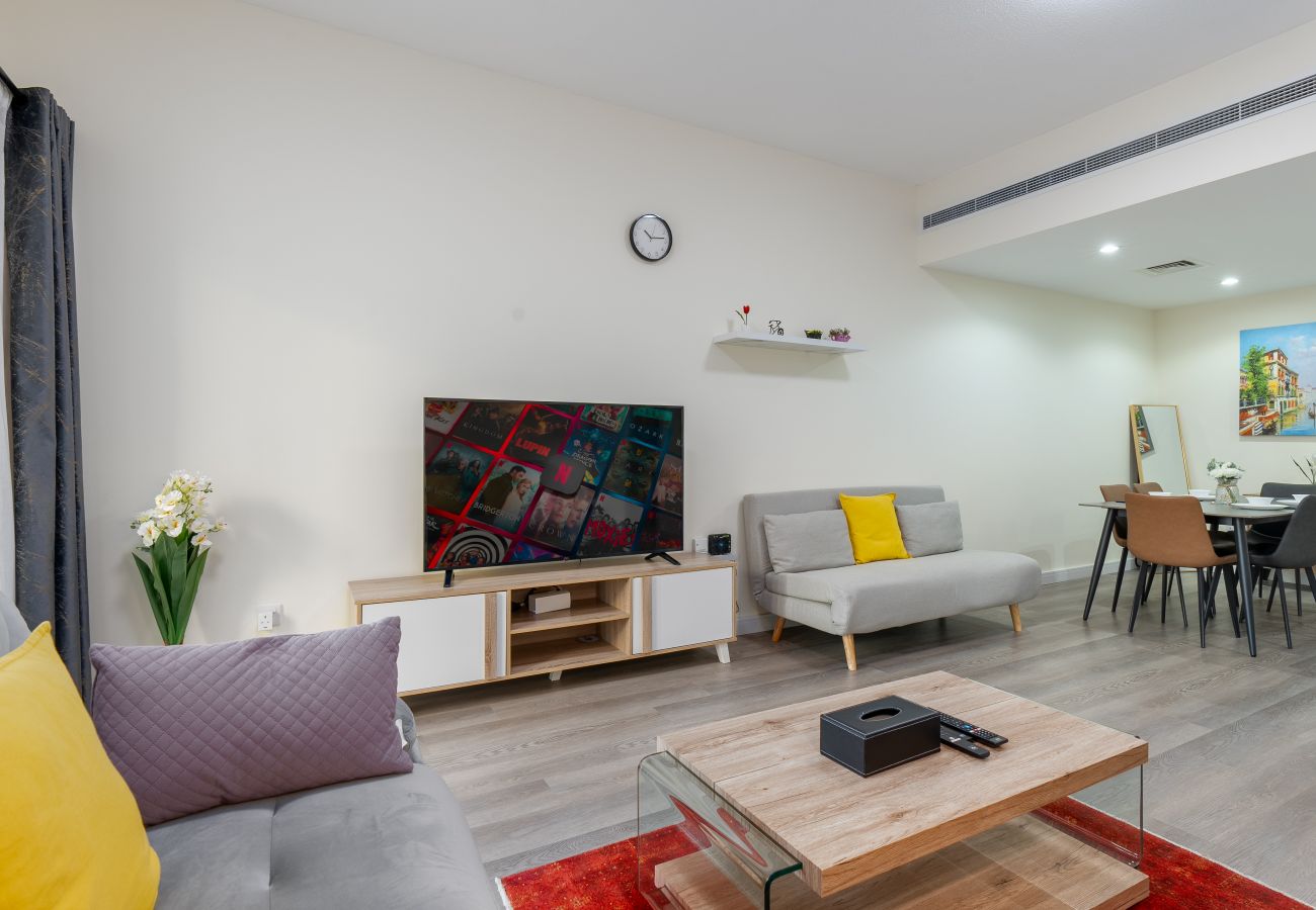 Ferienwohnung in Dubai - Spacious 1BR | Beautiful Community | Colourful