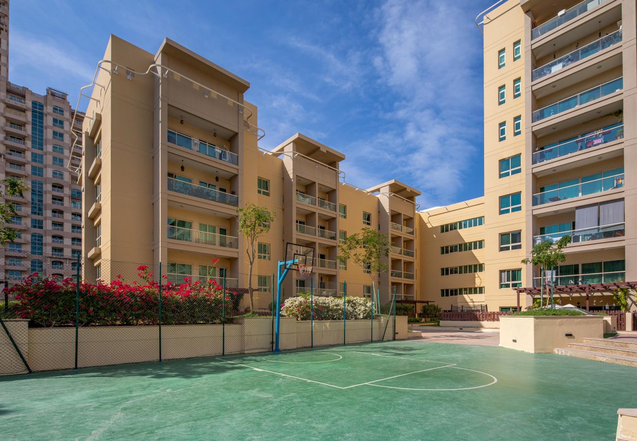 Ferienwohnung in Dubai - Spacious 1BR | Beautiful Community | Colourful