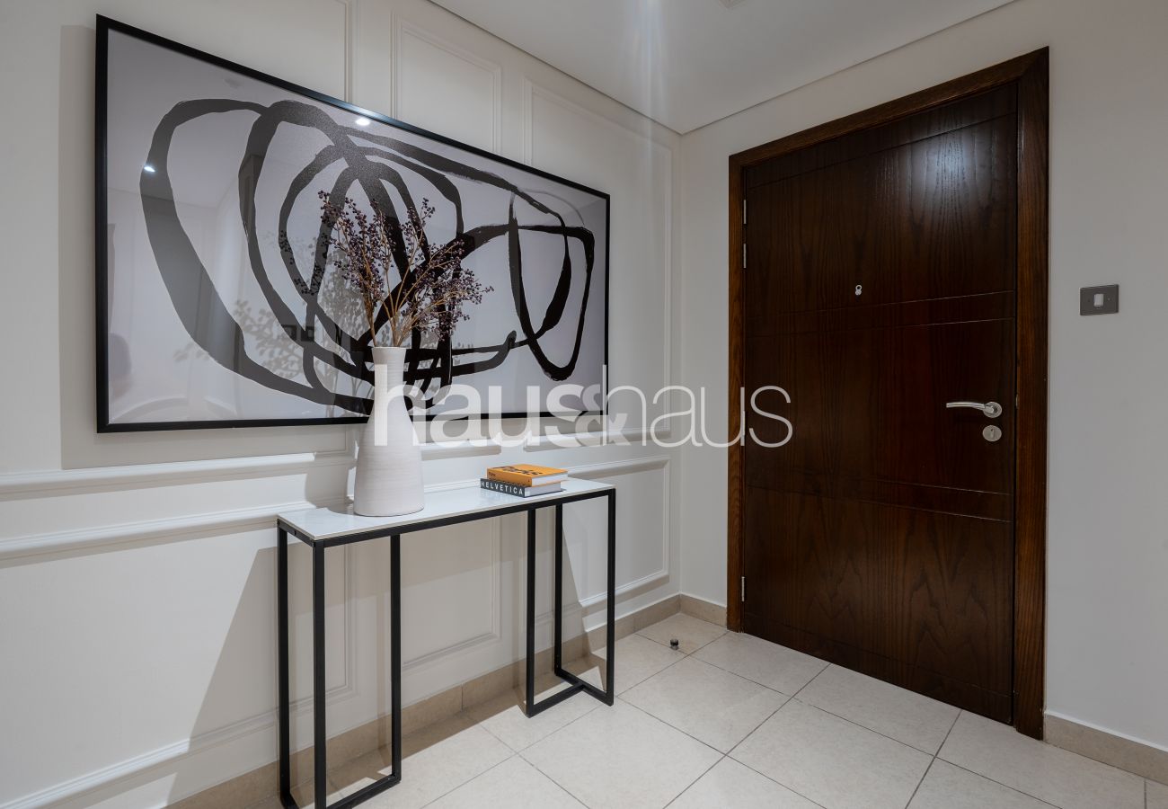 Ferienwohnung in Dubai - Brand New | Few Minutes' Walk to Burj Khalifa 