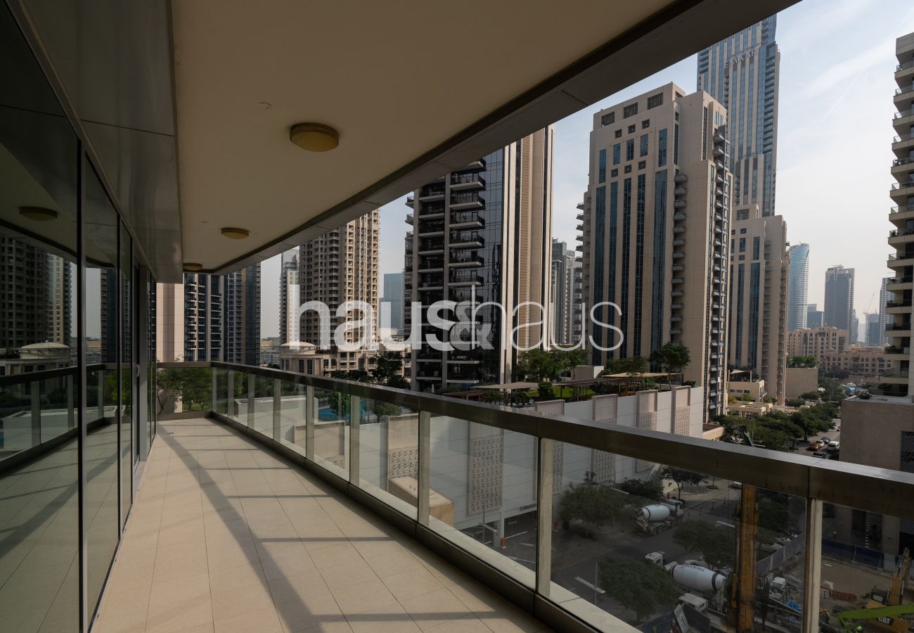 Ferienwohnung in Dubai - Brand New | Few Minutes' Walk to Burj Khalifa 