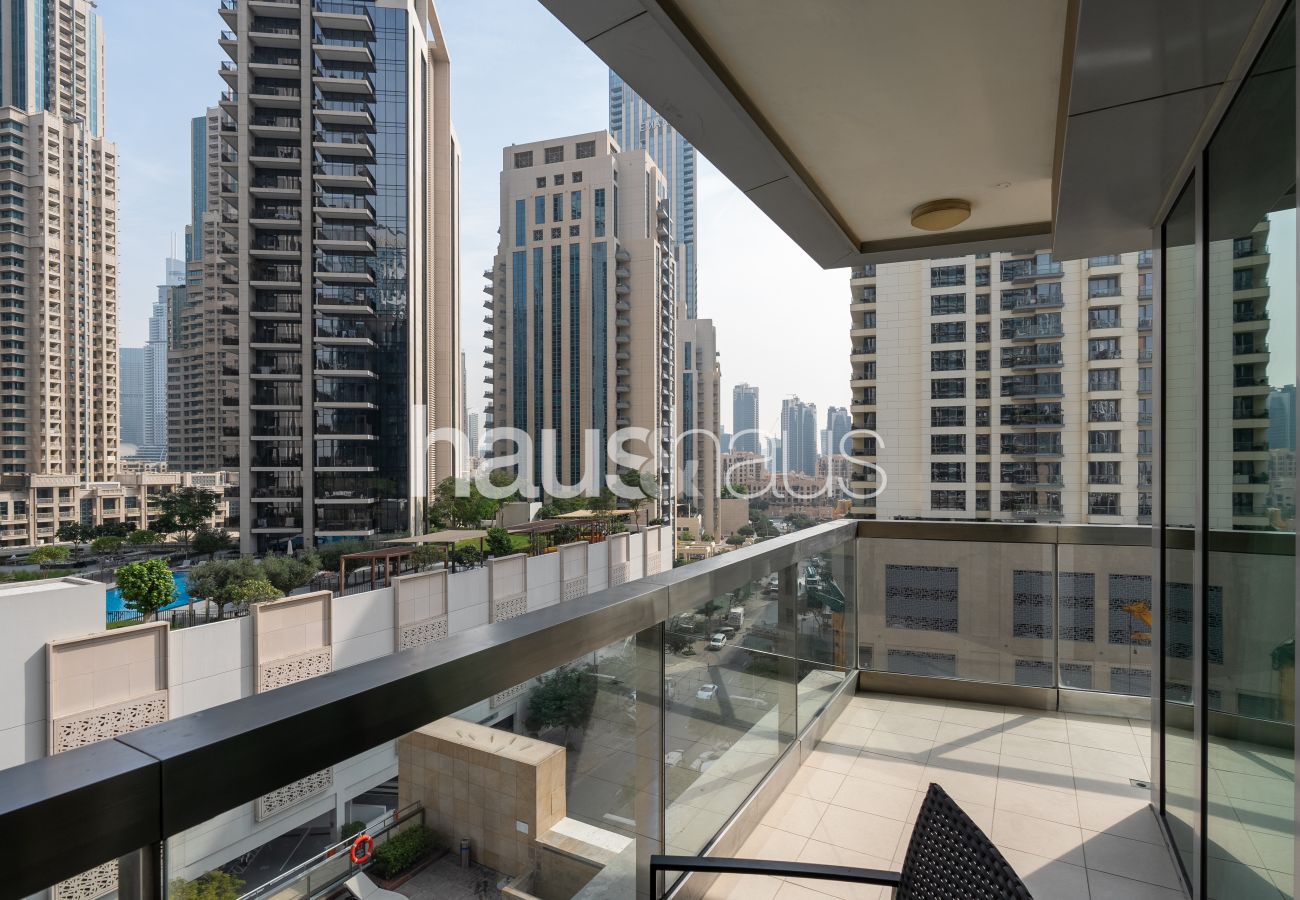 Ferienwohnung in Dubai - Brand New | Few Minutes' Walk to Burj Khalifa 