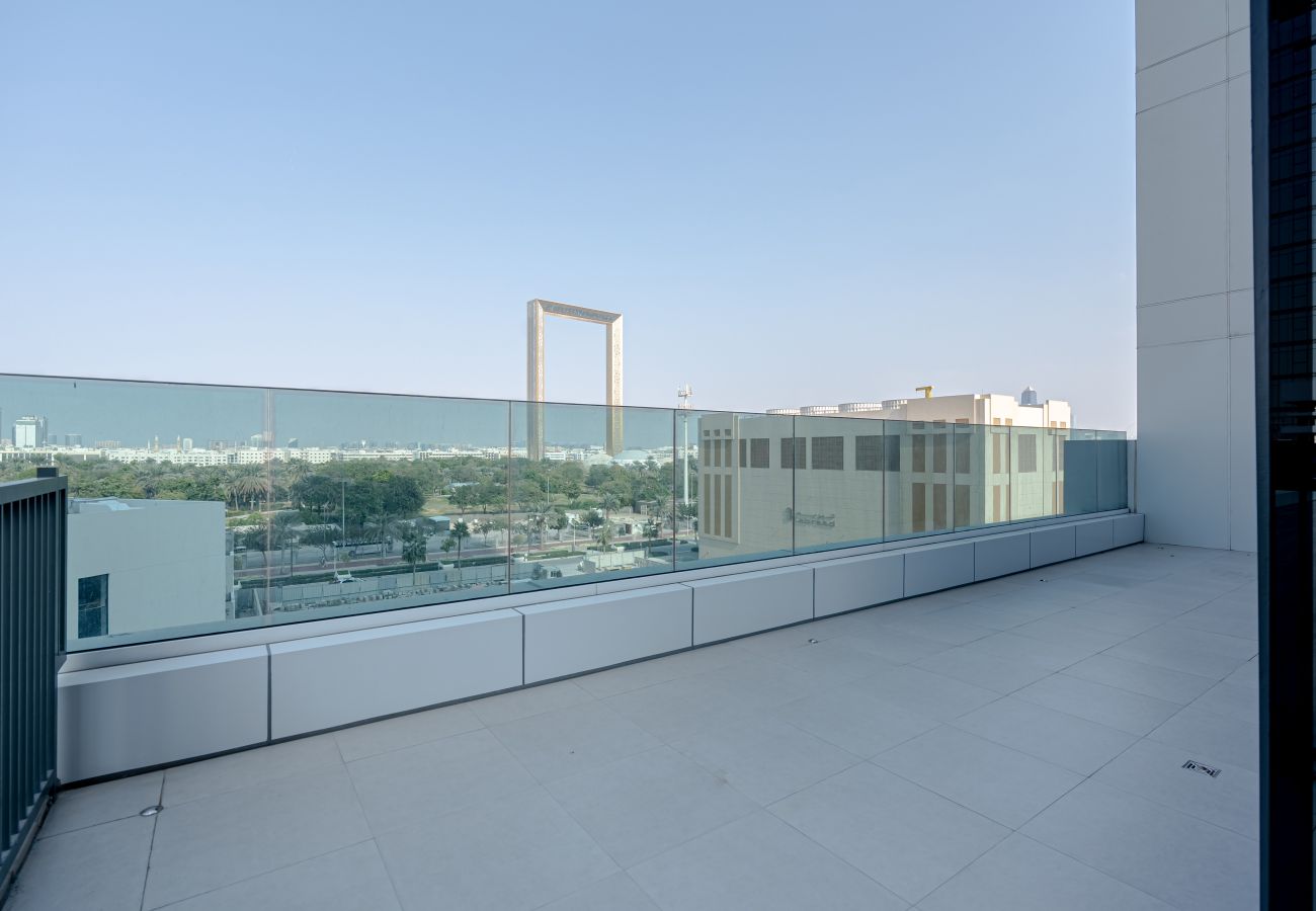 Ferienwohnung in Dubai - Dubai Frame View | Next to Park | Large Terrace