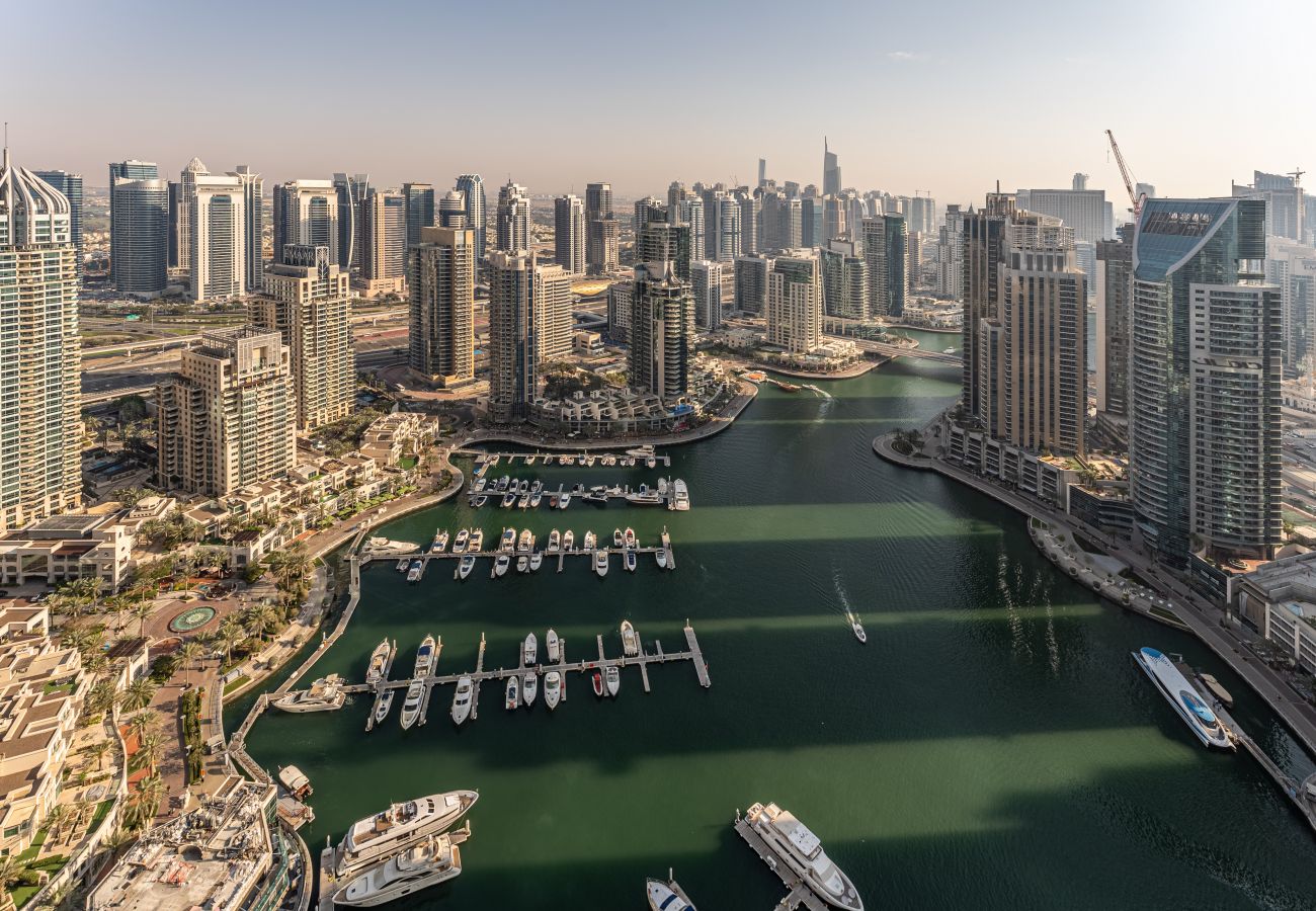 Apartamento en Dubai - Marina Vista de yates | espacioso | Lujoso