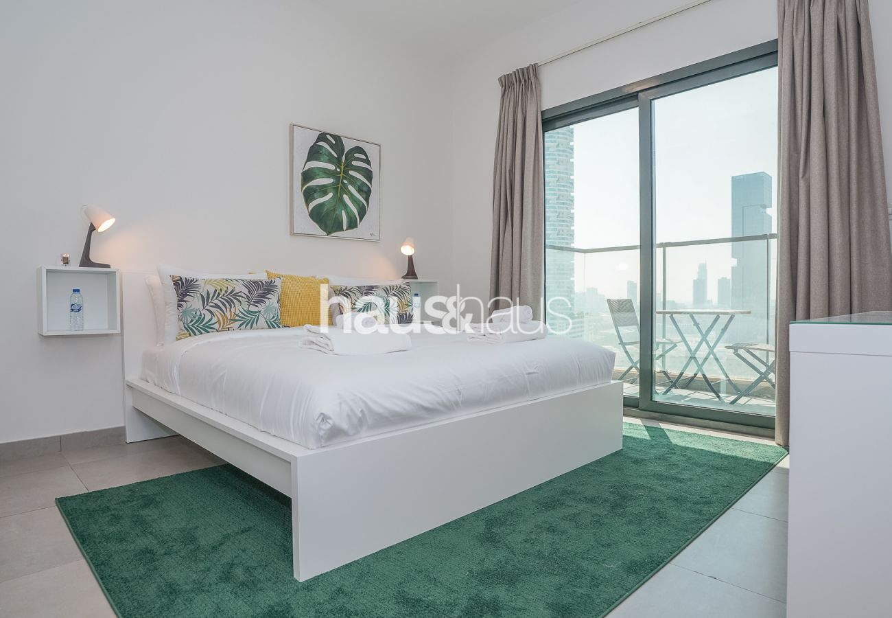 Apartamento en Dubai - Vasto | Brillante | Totalmente equipado