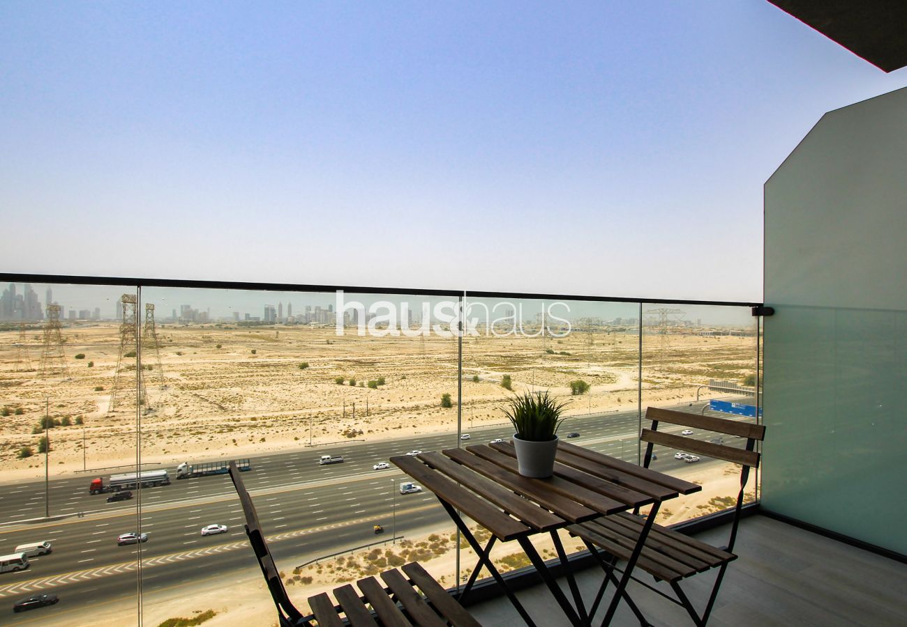 Estudio en Dubai - Classy | Estudio enorme | Vista del horizonte de Dubai