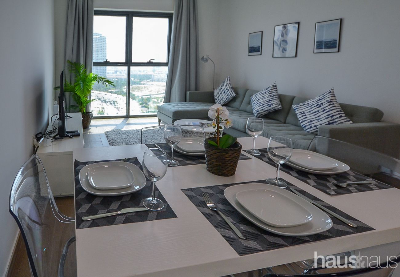 Apartamento en Dubai - Vast | Sophisticated | Balcony