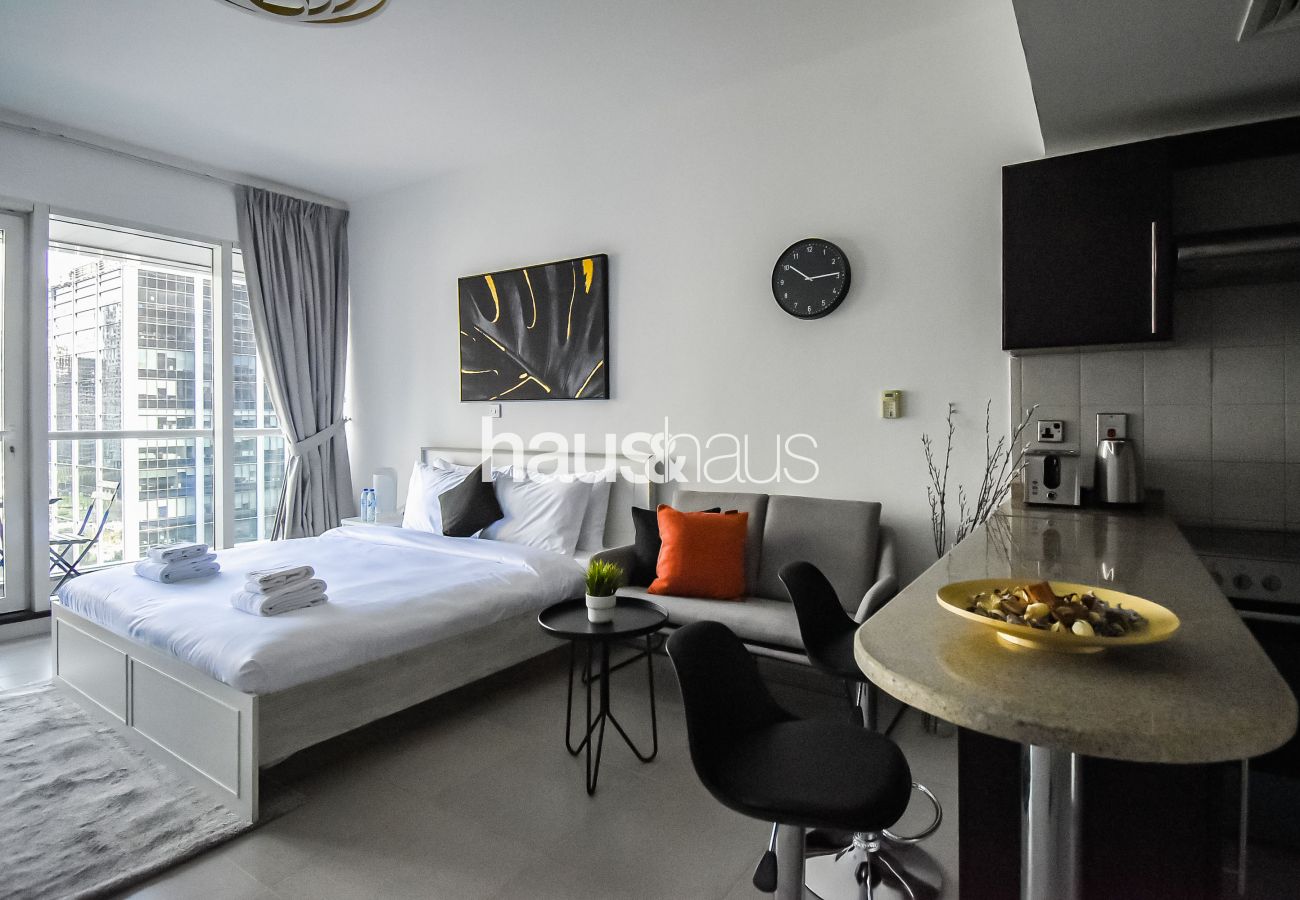 Estudio en Dubai - Spacious Studio | Beautiful Neighbourhood