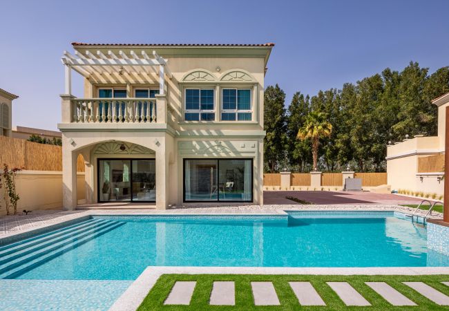 Villa en Dubai - Piscina Privada | Más Cuarto de servicio | Estilo de vida de lujo