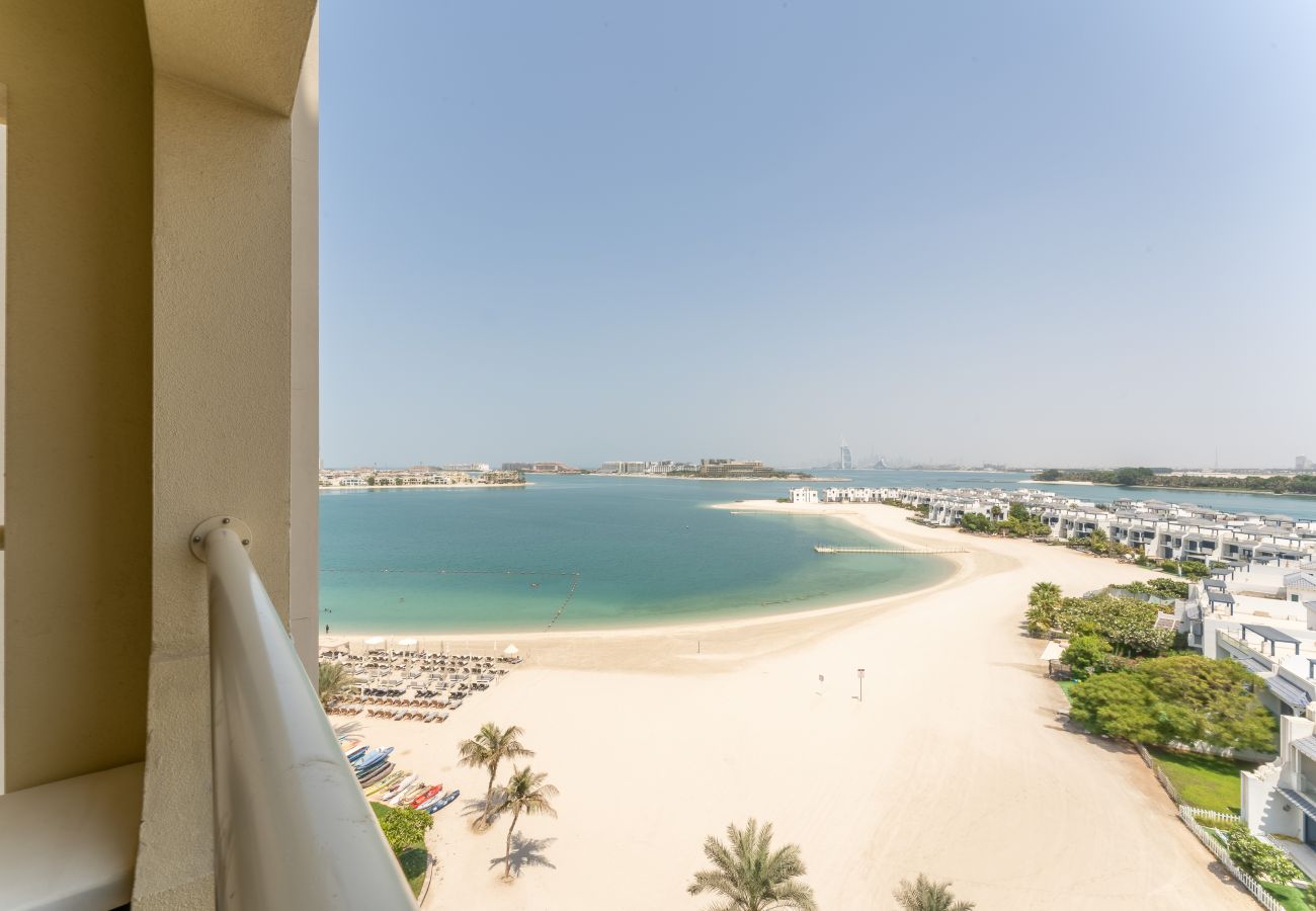 Apartamento en Dubai - Spectacular Sea View | Chic | Direct Beach Access