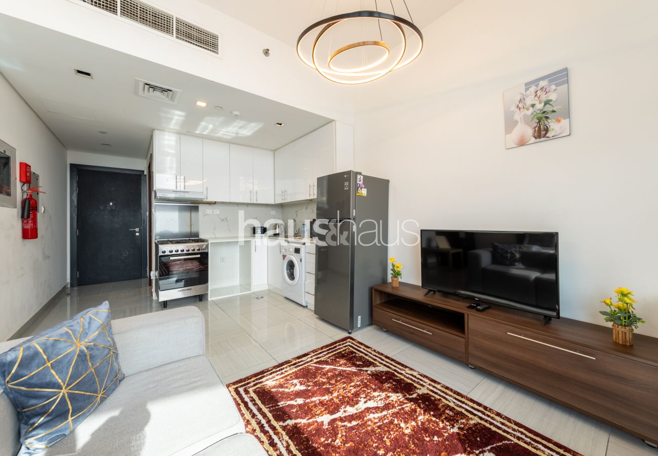 Estudio en Dubai - Spacious | Studio | Pool and Gym Access