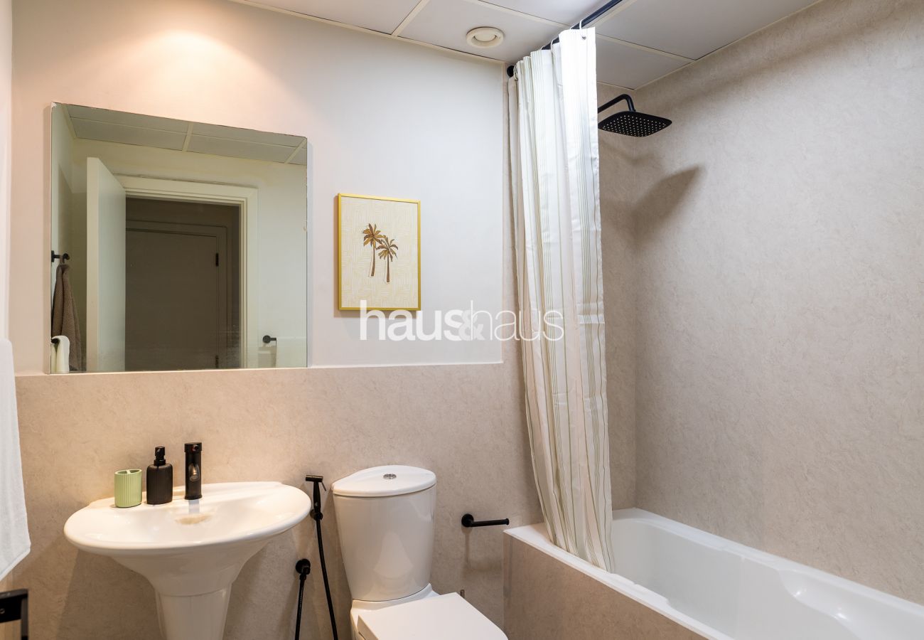 Apartamento en Dubai - Garden View | Vibrant 2BR | Spacious