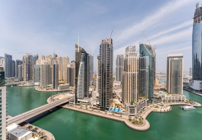 Apartamento en Dubai - Preciosa vista al puerto deportivo | Enormes Balcones | Unidad brillante
