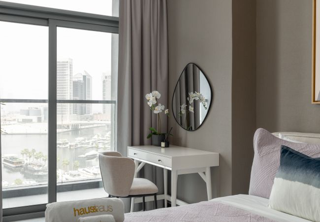 Apartamento en Dubai - Deluxe 1HAB | Bonito Burj Khalifa y vistas al canal de Dubái