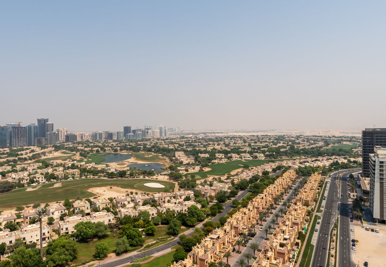 Estudio en Dubai - Gran vista al campo de golf | Amplio Estudio | Acogedor