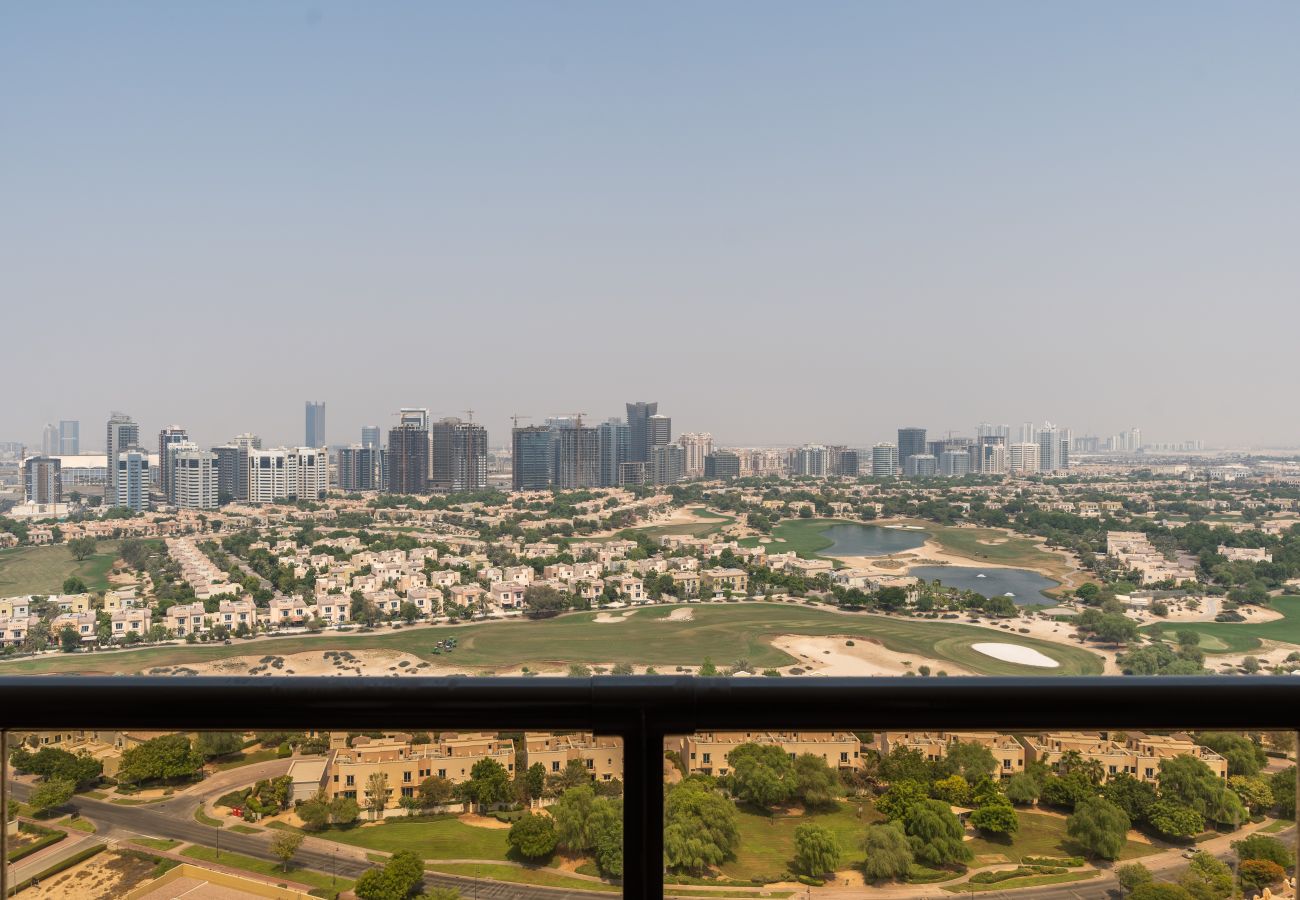 Estudio en Dubai - Gran vista al campo de golf | Amplio Estudio | Acogedor