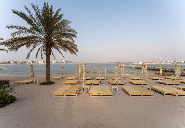 Apartamento en Dubai - Acceso a la playa | Servicios estilo centro turístico | El cuarto de la mucama