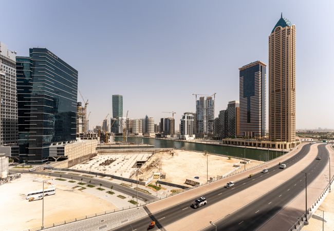 Apartamento en Dubai - Vista del canal de Dubái | Amueblado con Buen Gusto | De lujo