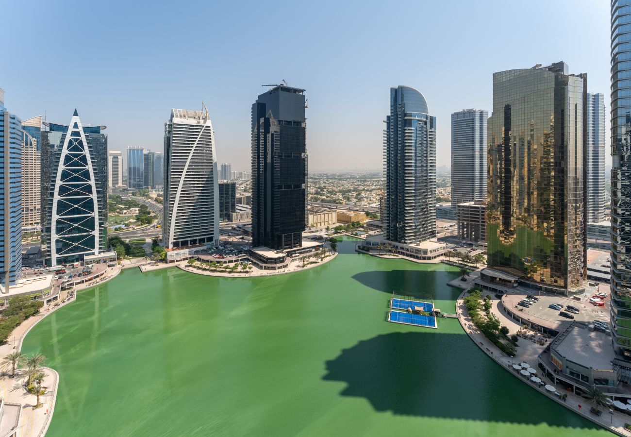 Apartamento en Dubai - Cerca del Metro | Gran vista al lago | Encantador