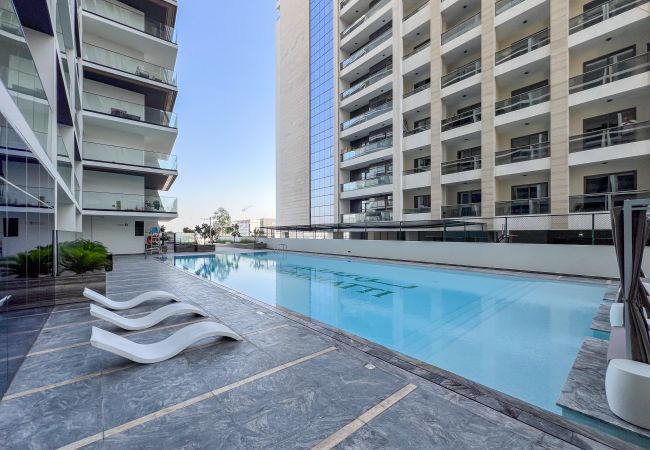 Apartamento en Dubai - Impresionante 1BR | Retiro Urbano | De lujo