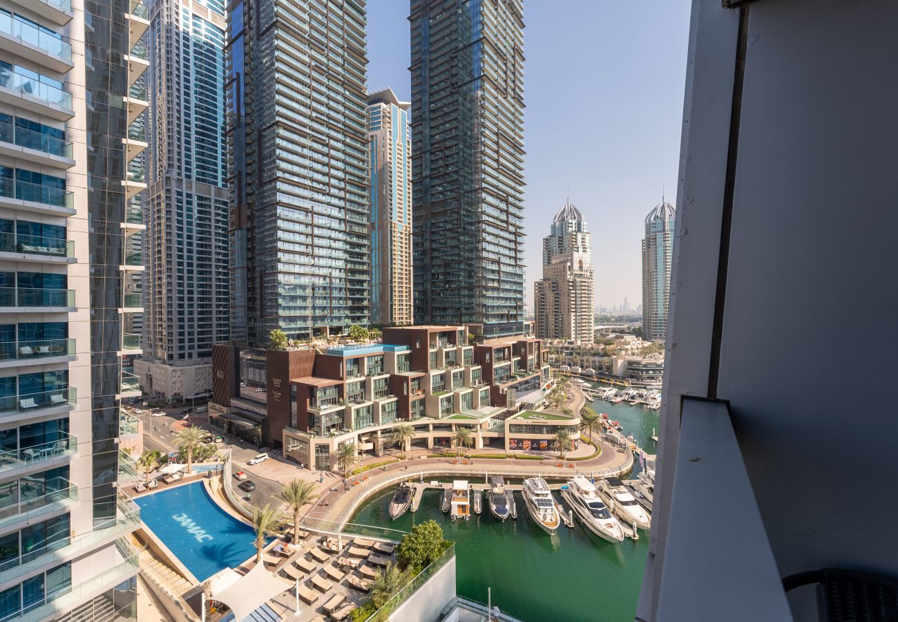 Apartamento en Dubai - Exquisitely Furnished | Great Marina View | Luxe