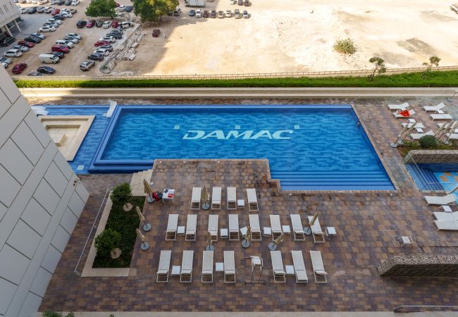 Apartamento en Dubai - Vista a la piscina | Centro de Negocios | Vista del Burj Khalifa