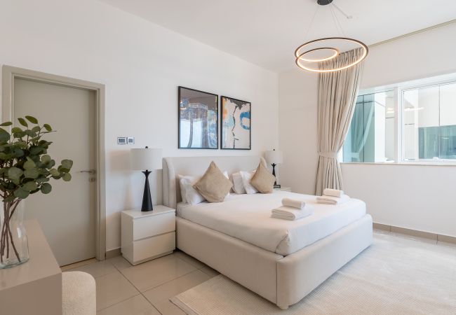 Apartamento en Dubai - Muy bien amueblado | Piso Alto | Bien conectado