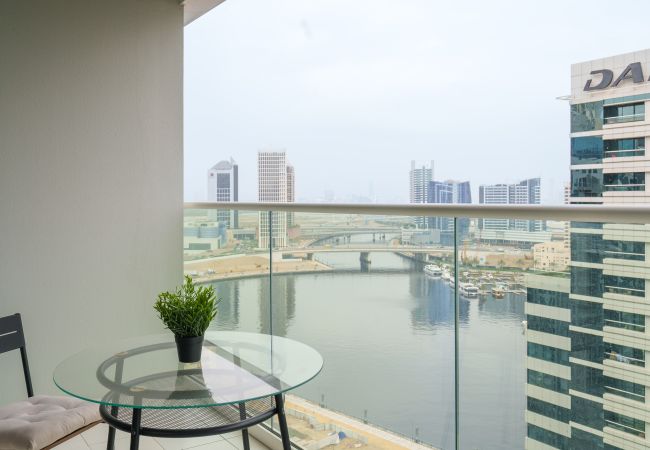 Apartamento en Dubai - Vista al canal | Bien ubicado | Cerca del centro